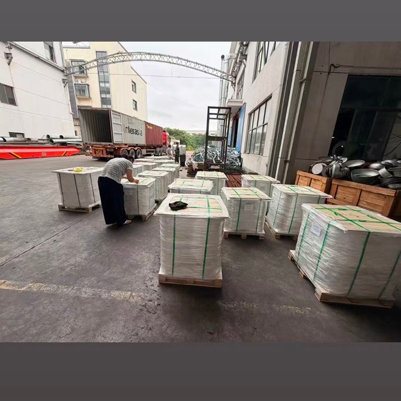 3003 Aluminum Circle Export Packaging with Wooden Pallet, Plastic Film and Steel Strapping